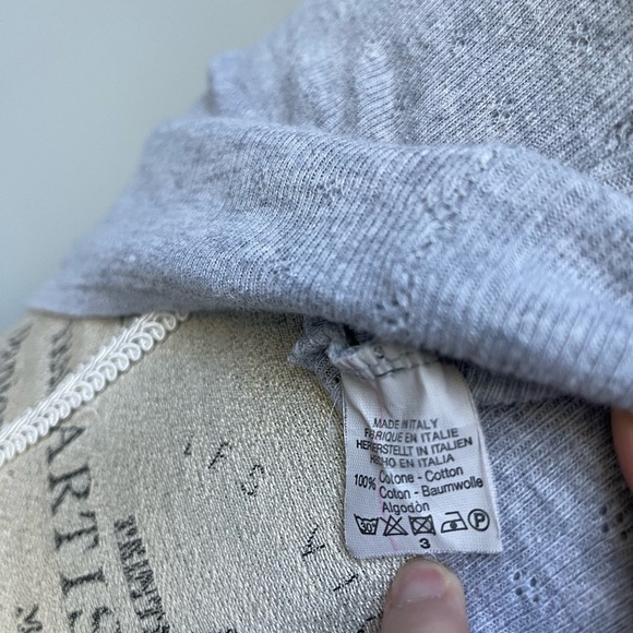 Brandy Melville Light Gray Button-Front Crop Top - Picture 6 of 6